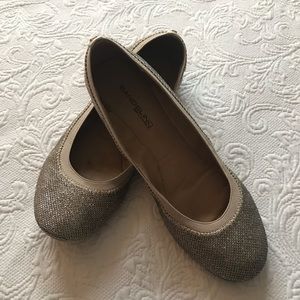 Bandolino Gold Sparkly Flats